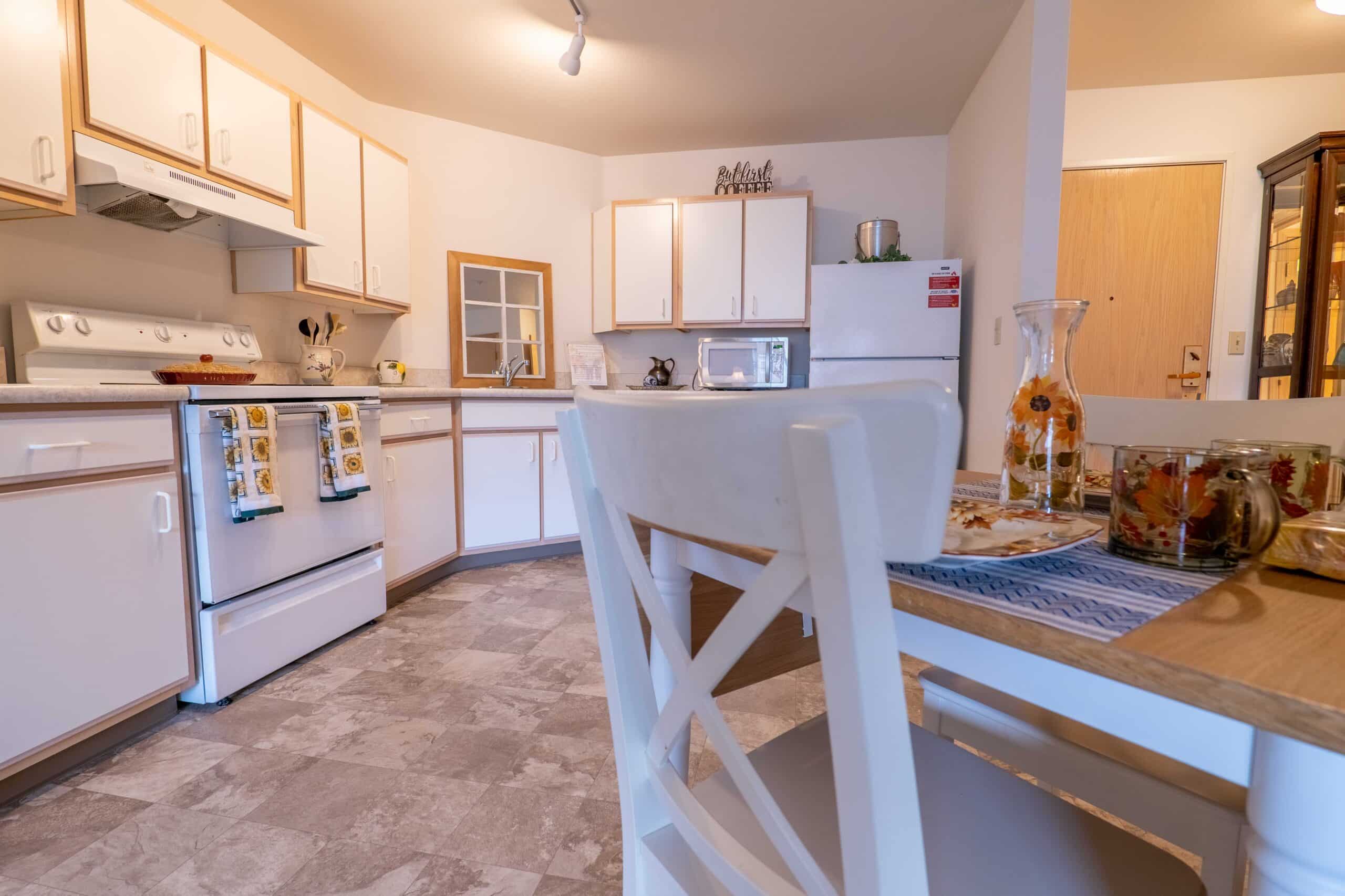 Full kitchen and bathroom